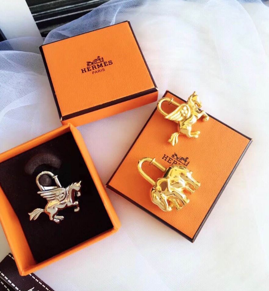 爱马仕口红爆款,爱马仕口红什么时候上市的