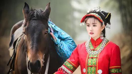 民间故事：神秘的红药箱