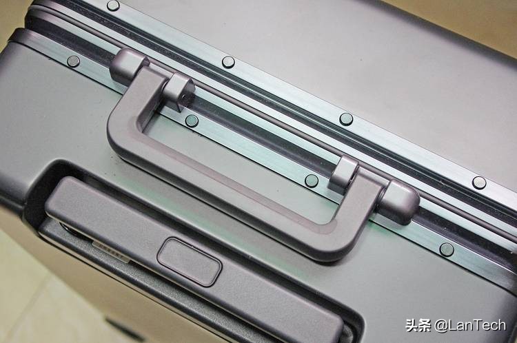 地平线8号领航者系列登机箱,地平线8号旗舰版登机箱