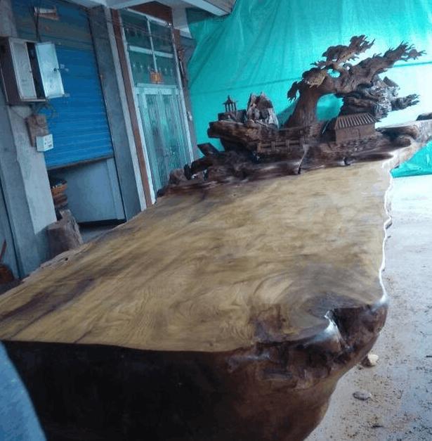 老宅挖出6米金丝楠乌木,四川老农盖房挖出金丝楠