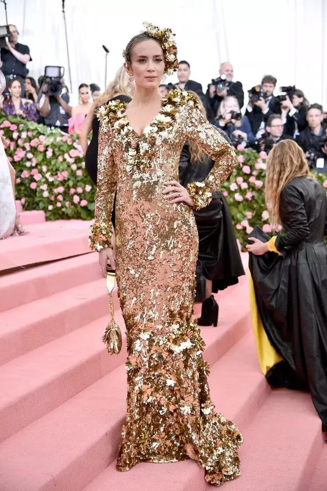 metgala20个最佳造型,metgala煎饼礼服