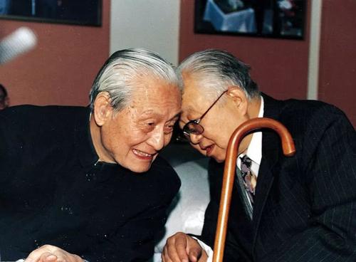 启功水平怎么样,启功的书法是什么水平