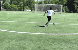 两次变向超炫过人技巧,5个初学者必会的实战过人技巧