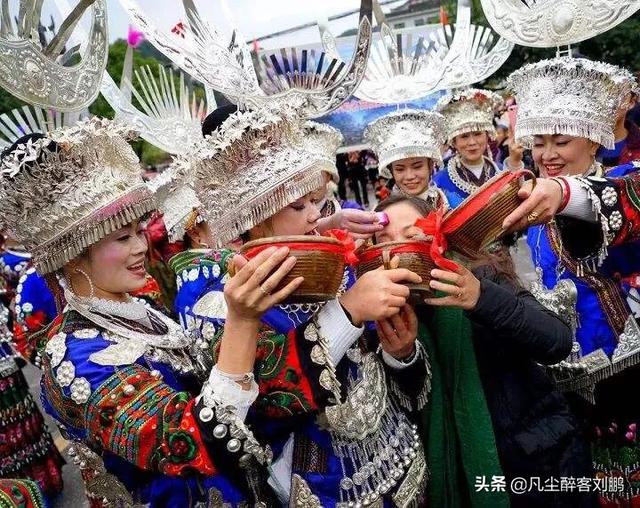 |湘酒记忆|一座城·一瓶酒|水墨风土话湘西