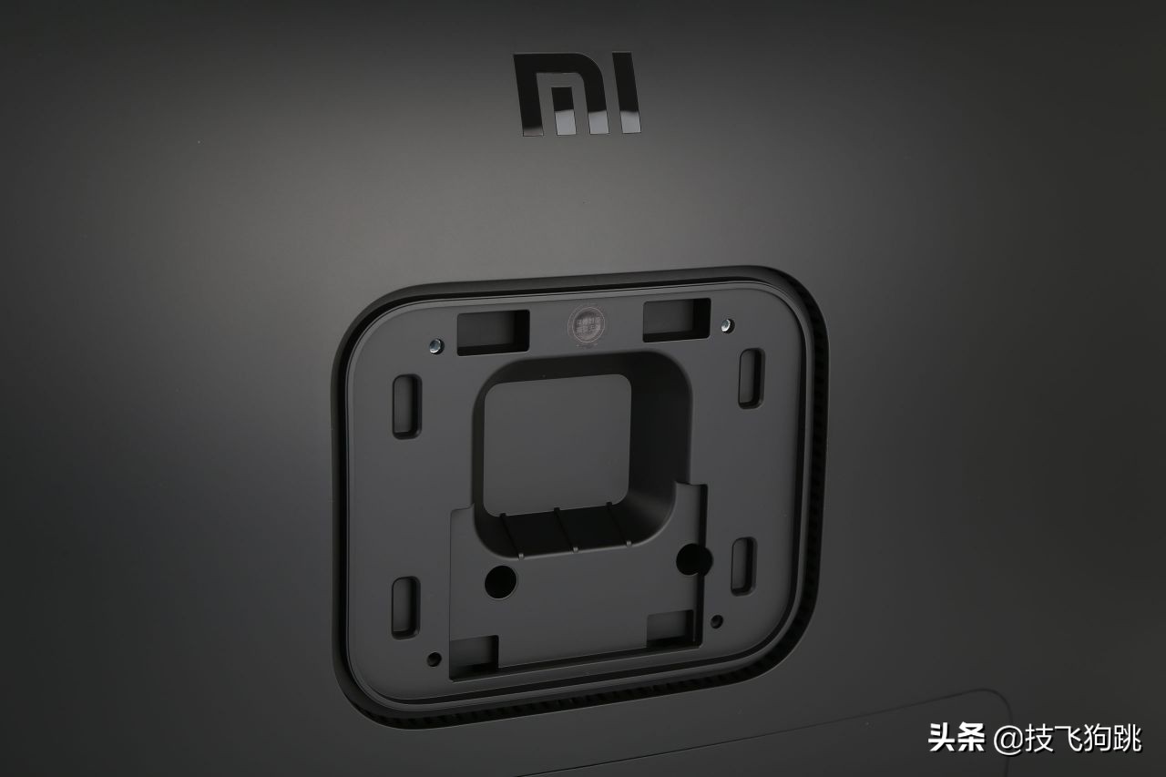 小米剑指显示器领域，小米34寸144Hz高刷新曲面带鱼屏上手体验
