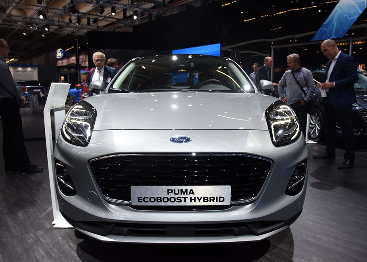 福特嘉年华前标志,福特嘉年华2009年款前车标