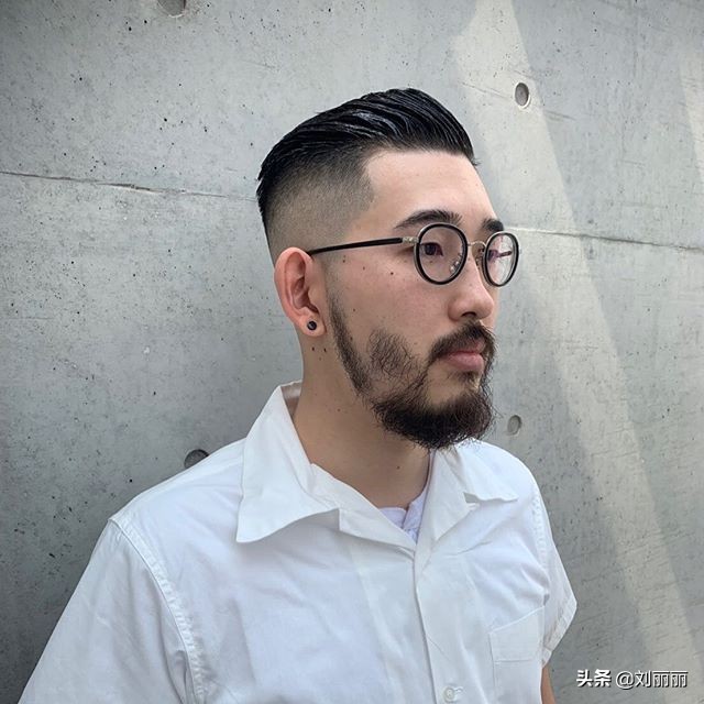 男士周边光发型,男士什么样的发型看起来阳光