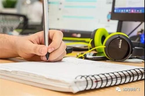 你适合转行做UI设计吗？靠谱吗？成都ui设计培训哪里好？