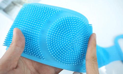 洗澡时搓出泥状物好不好,搓泥搓出来白色的是什么