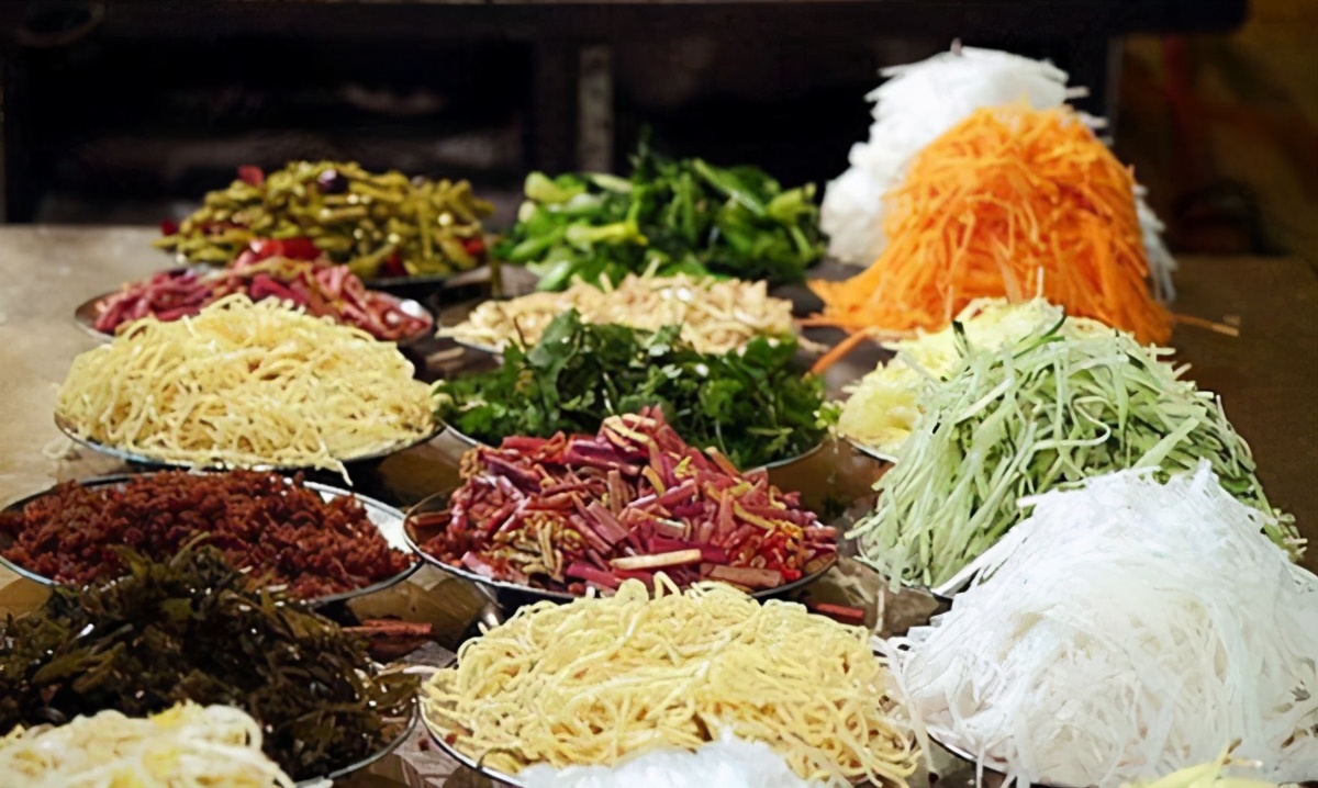 宜宾有什么特色的美食,四川宜宾美食攻略视频