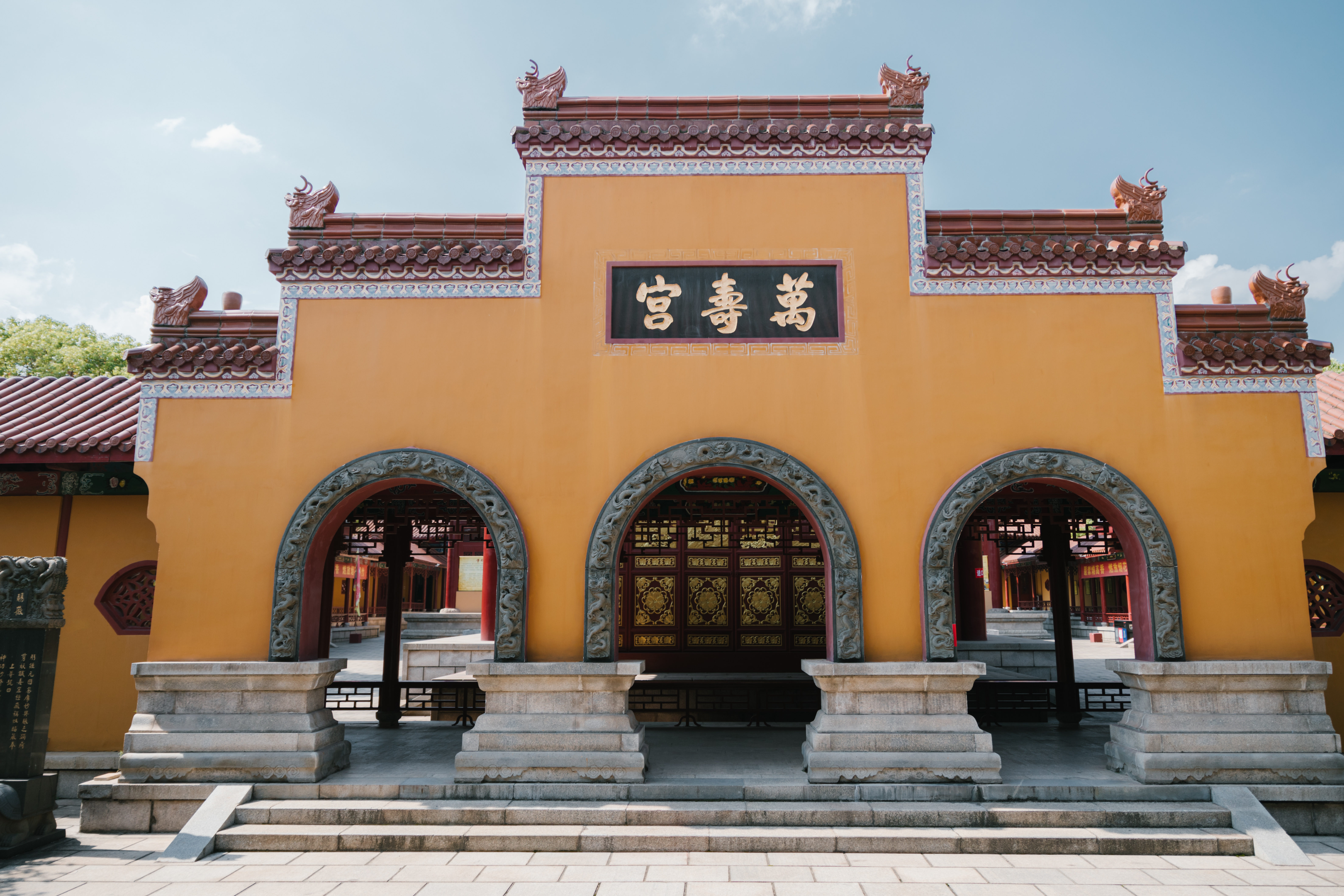 南昌之星摩天轮讲解,南昌之星摩天轮下面有什么玩