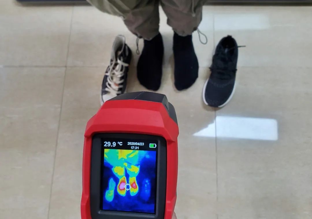 透气性好踩屎感强的跑鞋,踩屎感极强的跑鞋