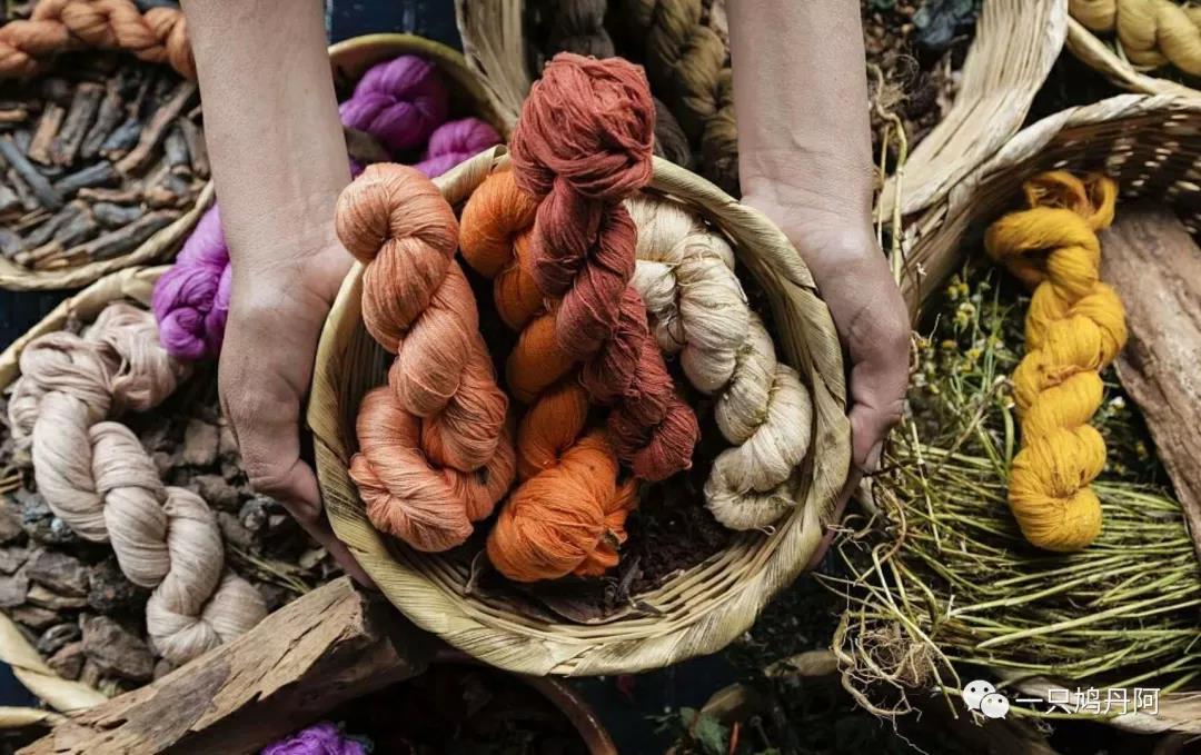 苗族百鸟衣搭配,百鸟衣苗族的介绍