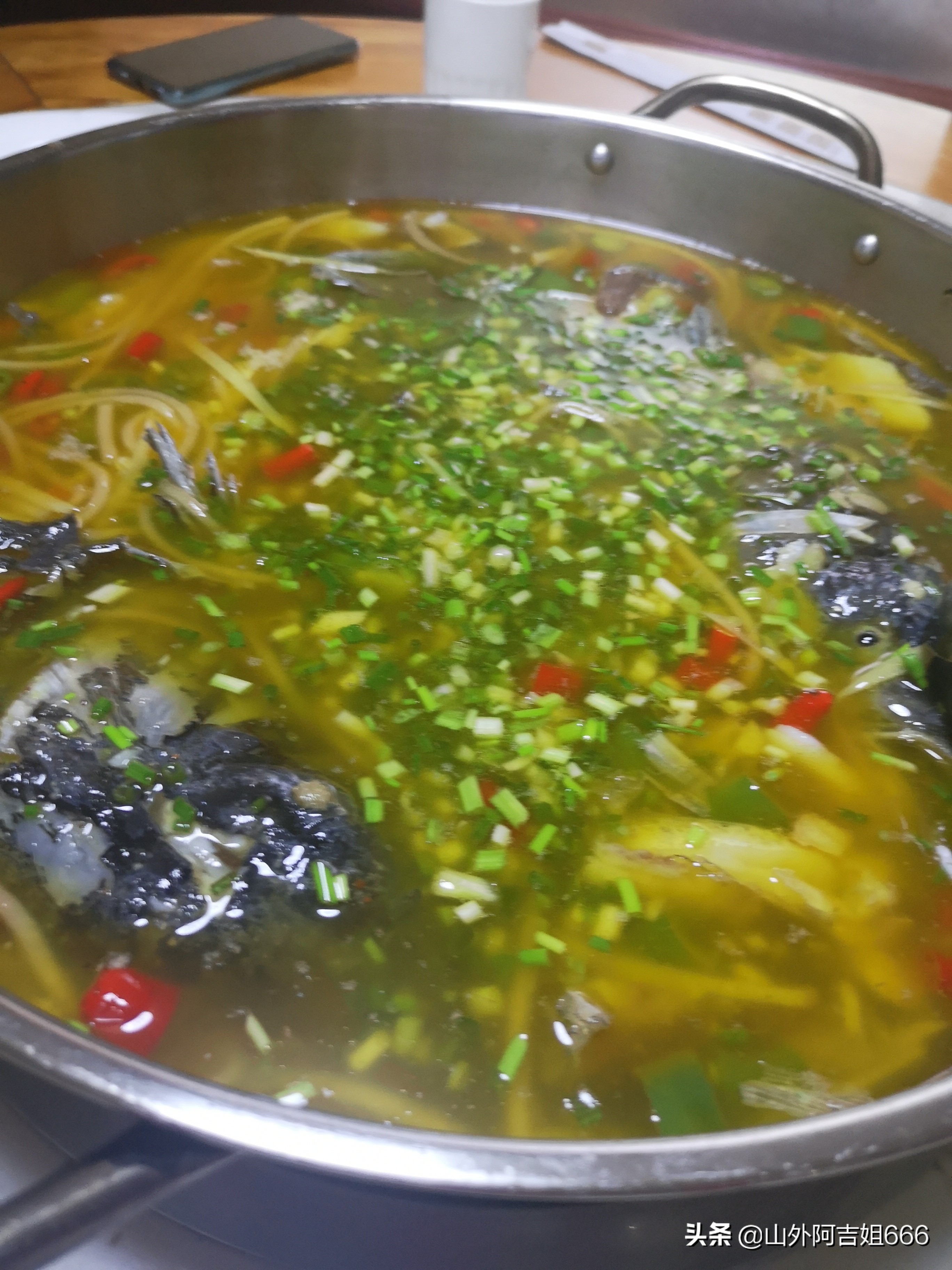 阿吉姐无搭车骑行318川藏线日记--雨天翻越海拔4720的色季拉山