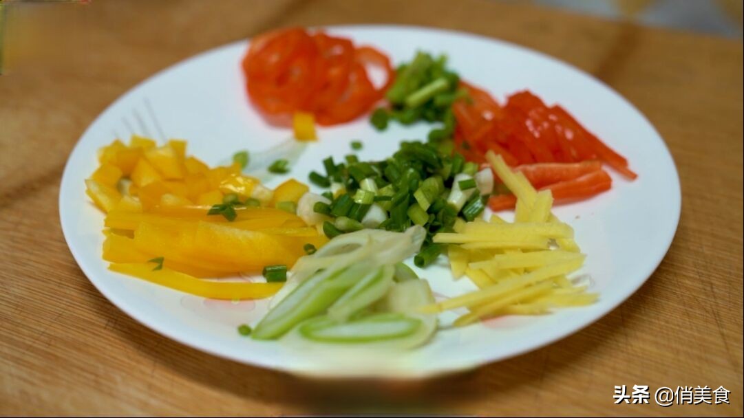 炒丝瓜如何不让丝瓜发黑,炒丝瓜怎么才能不出汤