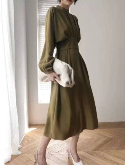 2023法式复古秋冬季气质连衣裙,2022法式复古小众高级感连衣裙