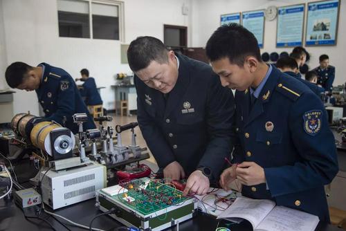 军校哪些专业比较好,军校什么专业比较有前途