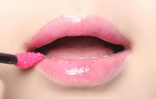 如何涂口红最好看,怎么涂口红才好看教你轻松化妆