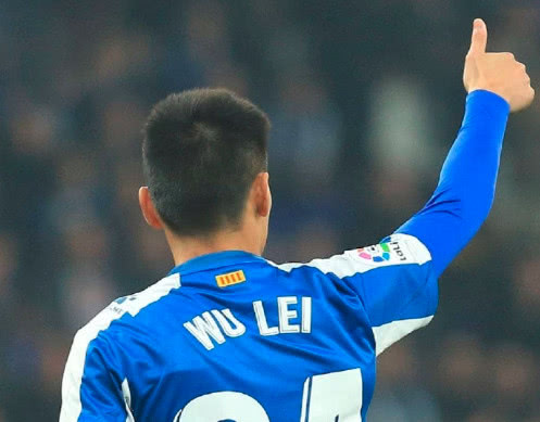 武磊西甲首次首发表现可圈可点！一细节看武磊跑位绝对世界级！