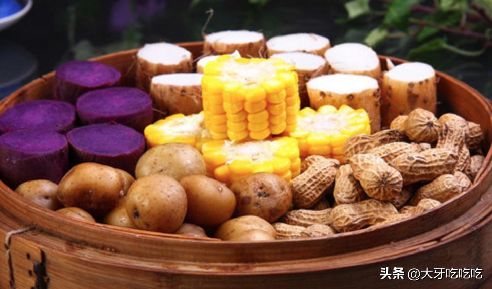 跨时代战书早餐四菜一汤,跨时代自助餐厅怎么吃