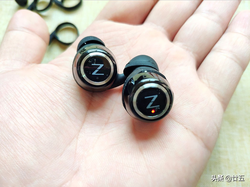 蓝牙耳机不好切歌怎么办？有实体按键的真无线蓝牙耳机体验