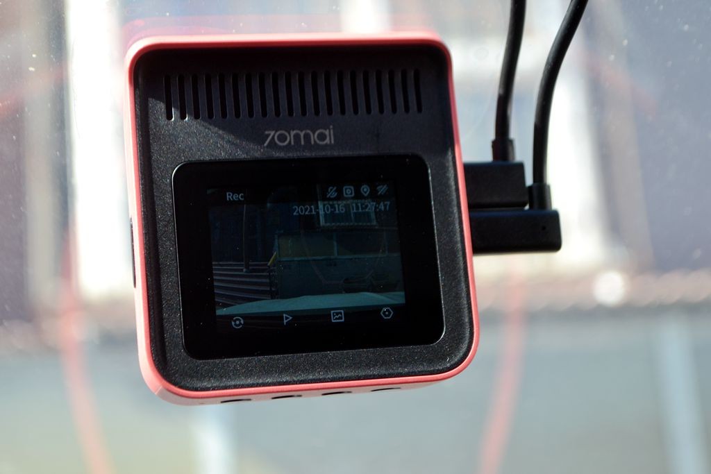 一百多行车记录仪高性价比,行车记录仪900多块钱有必要吗