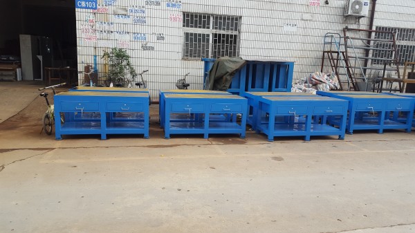 深圳模具钳工工作台,深圳福永塑胶模具钳工