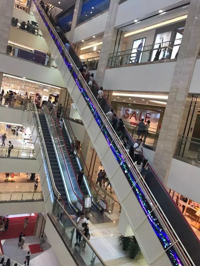 西安这6家人气火爆的高颜值商场,我能来回逛上600遍