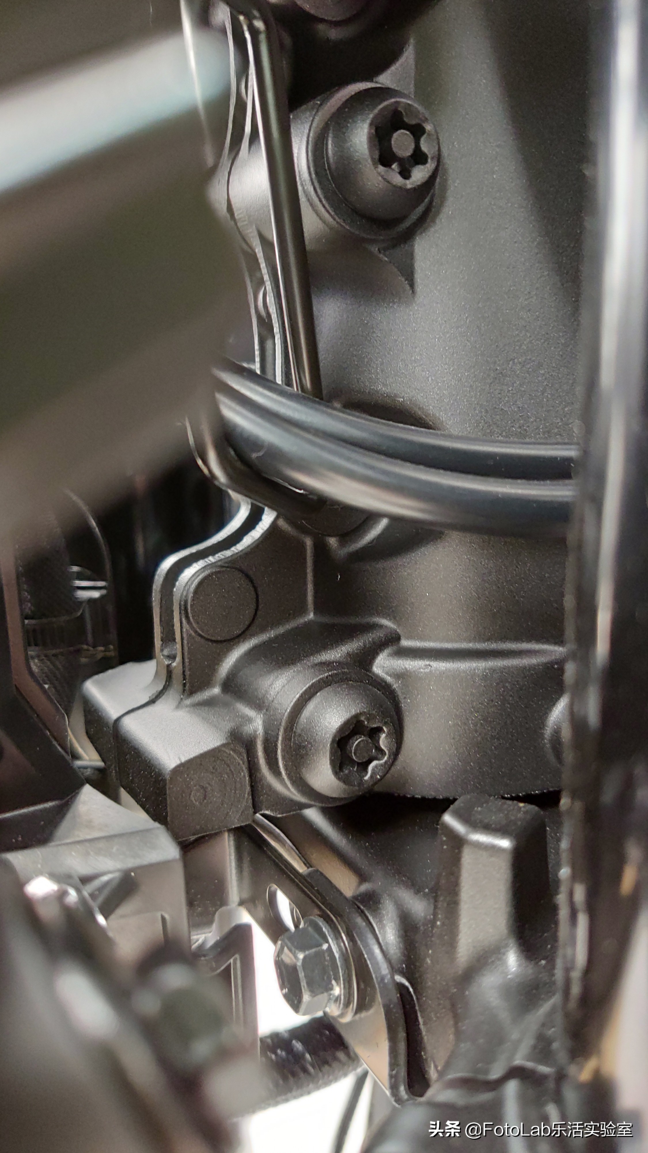 雅马哈扭力大师mt09新版,无马力限制雅马哈mt09极速测试