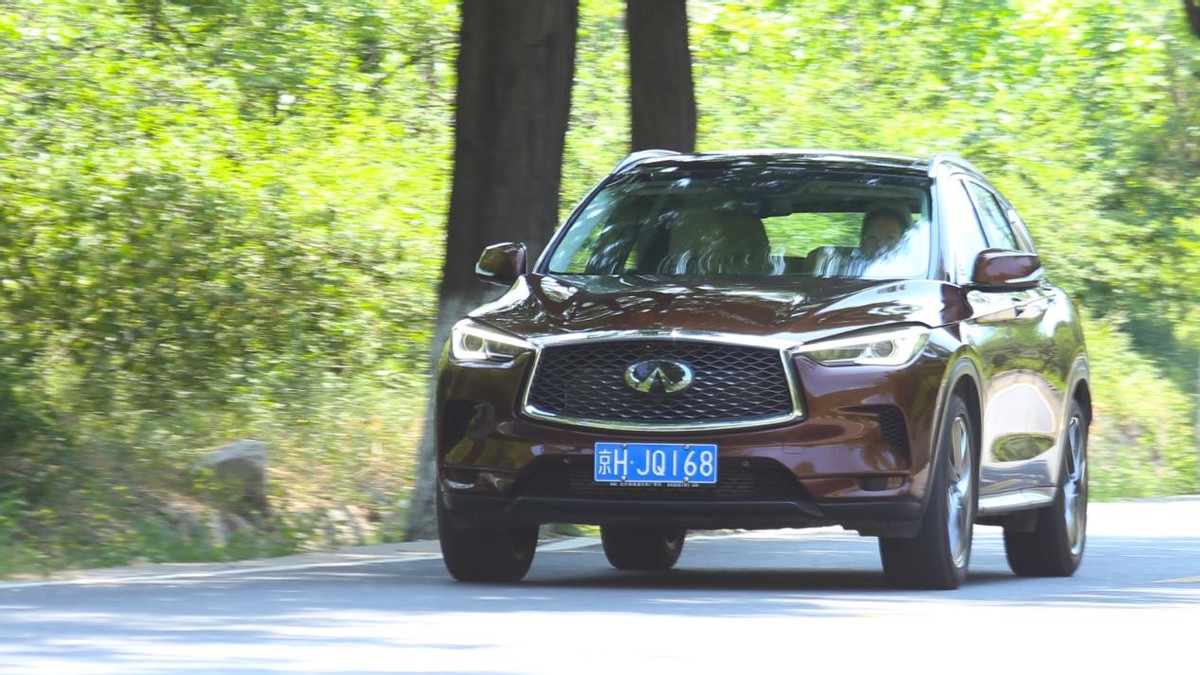 细节全面解析汽车,英菲尼迪qx50悦享版自驾