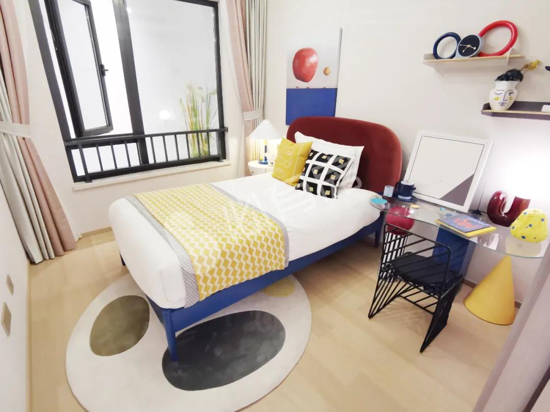 粉盘撞车，现状差又最贵的上河公元你买账吗？