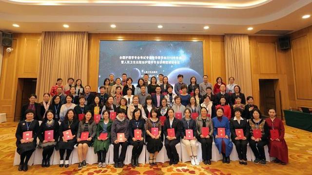 女生报医学的哪个专业就业前景好,适合女生的医学专业