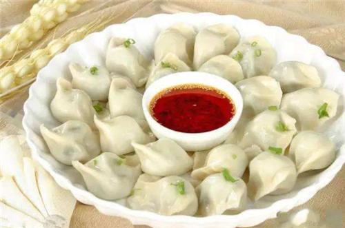 挑战一万块钱吃遍世界美食,挑战24小时吃遍全世界美食