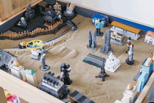 成年人的崩溃都在安静里,成年人的崩溃都是无声的大哭