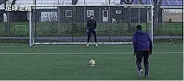 足球罚点球教学,足球点球技巧教学小学生