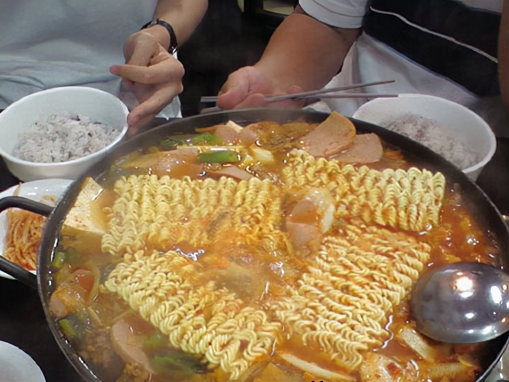 致癌物超标148倍的方便面,农心回应方便面致癌物超标