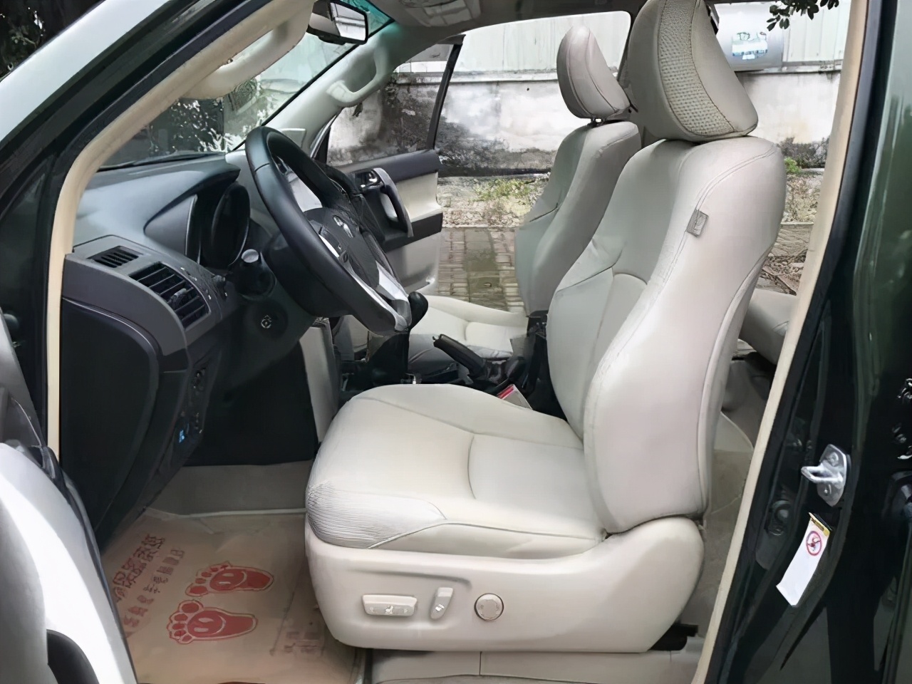 丰田霸道的越野性能有多强,丰田霸道4000真实的越野性能场景