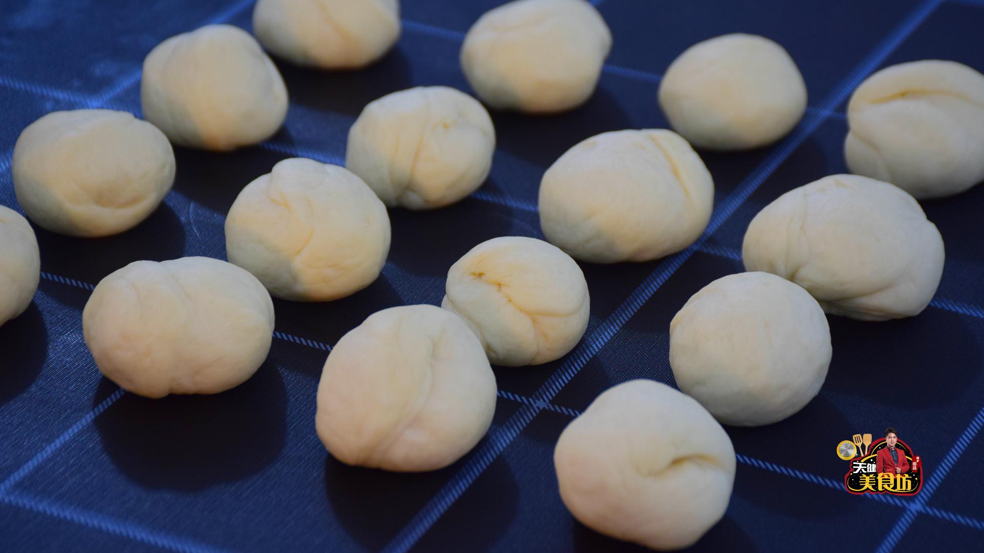 面粉可以做酥脆简单美食,怎样做发面馒头才松软好吃