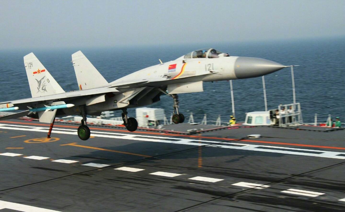 西方评价中国战斗机,歼15舰载机在全球处于什么水平
