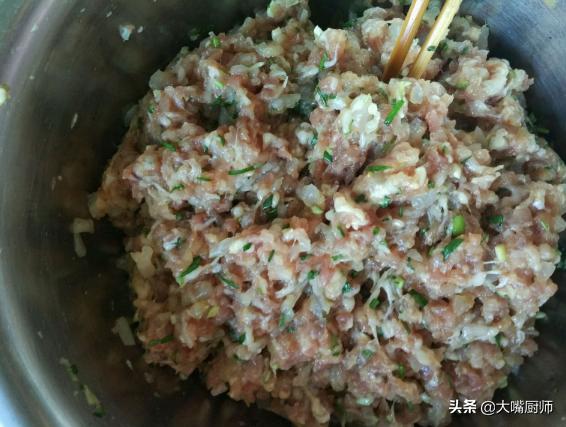 包饺子萝卜馅是焯水还是不焯水,调萝卜肉馅的正确方法