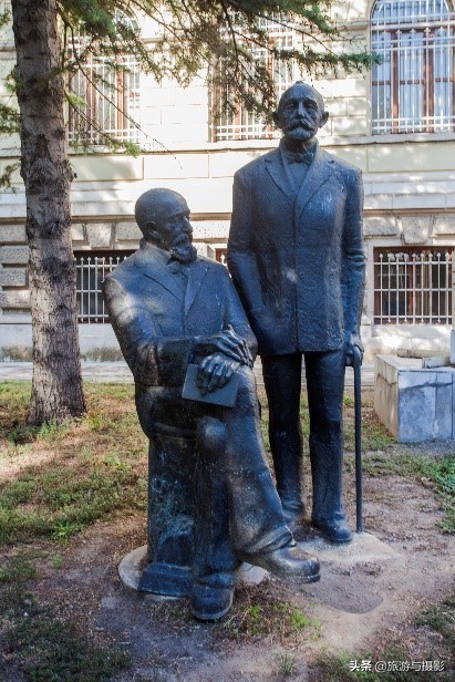 古城瓦尔纳——热情奔放的美女之都