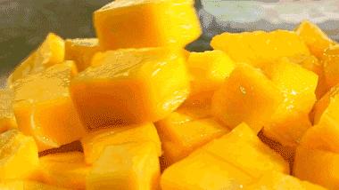 香甜多汁又软糯芒果1斤只要3块多,贵妃芒芒果直播卖货9.9元5斤