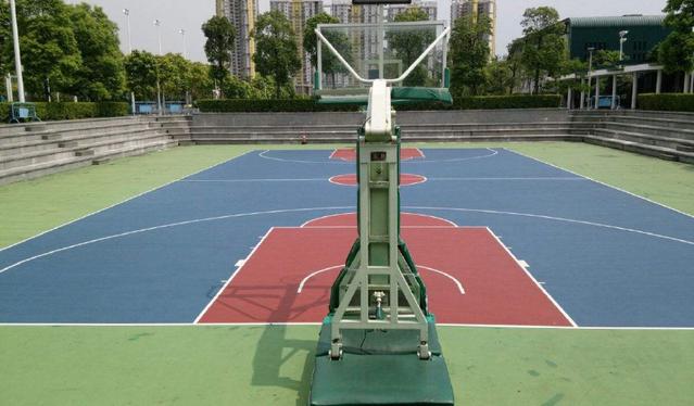 篮球场建设施工价格,篮球场建造成本得多少