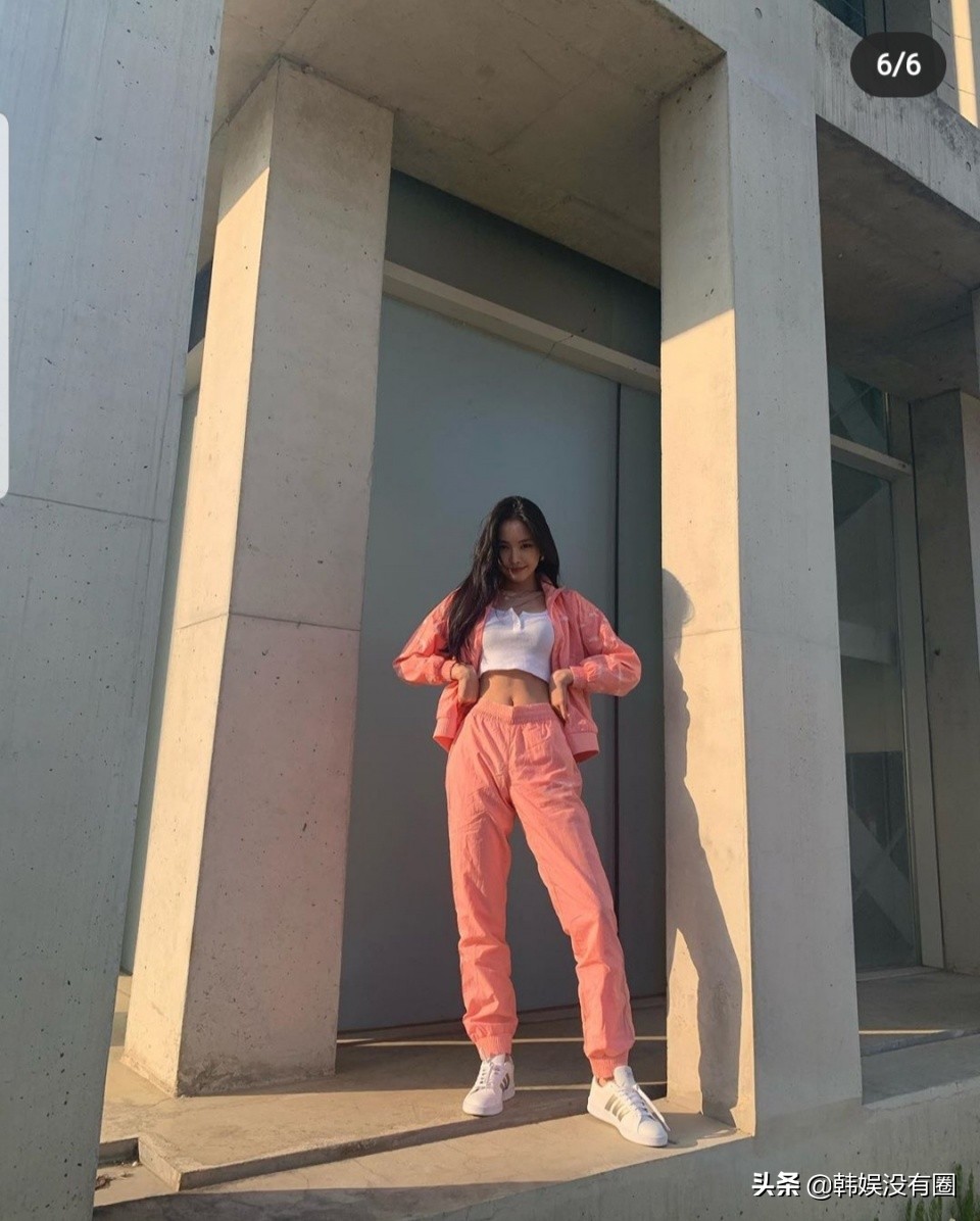 娜恩apink皇冠,apink娜恩身材牛仔裤