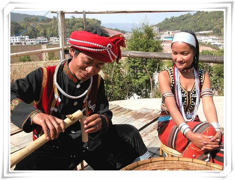 云南少数民族服饰图片,最好看的云南民族服饰