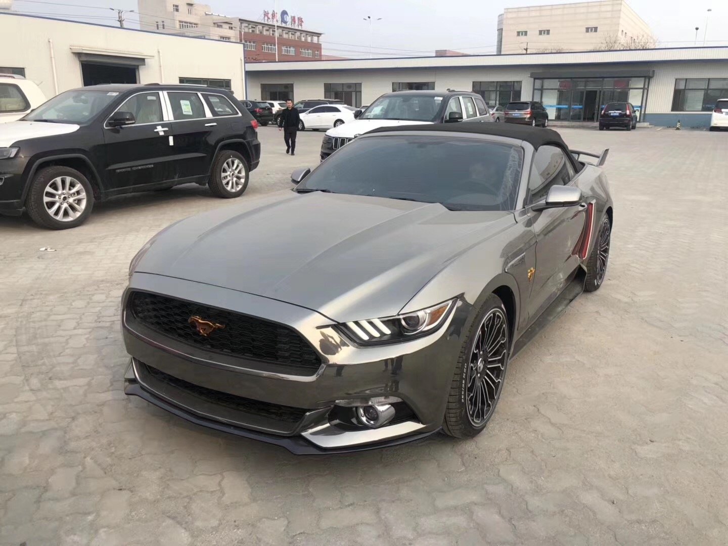 全新福特野马渲染图,全新敞篷版福特野马