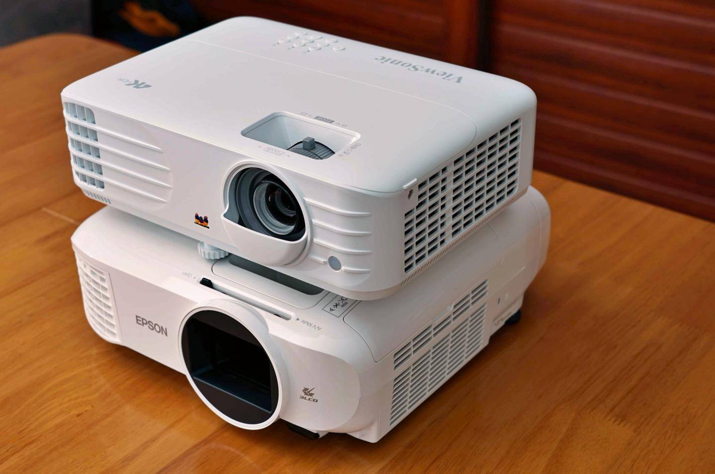 投影仪5千左右推荐,明基和爱普生4k投影仪推荐