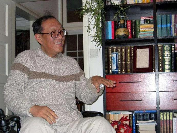 史铁生生命中的两个女人,史铁生的女笔友