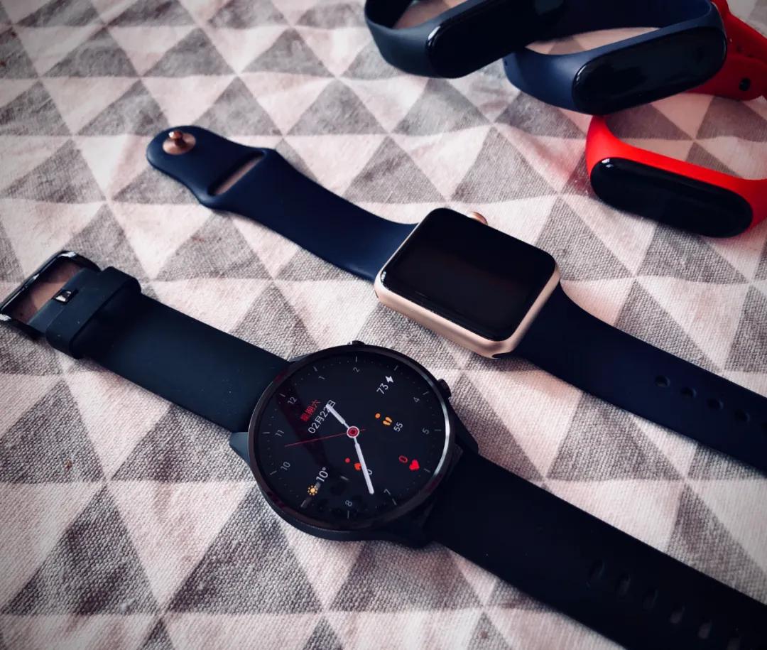 小米运动手表color和color运动版,小米手表color2和华为手表gt2对比