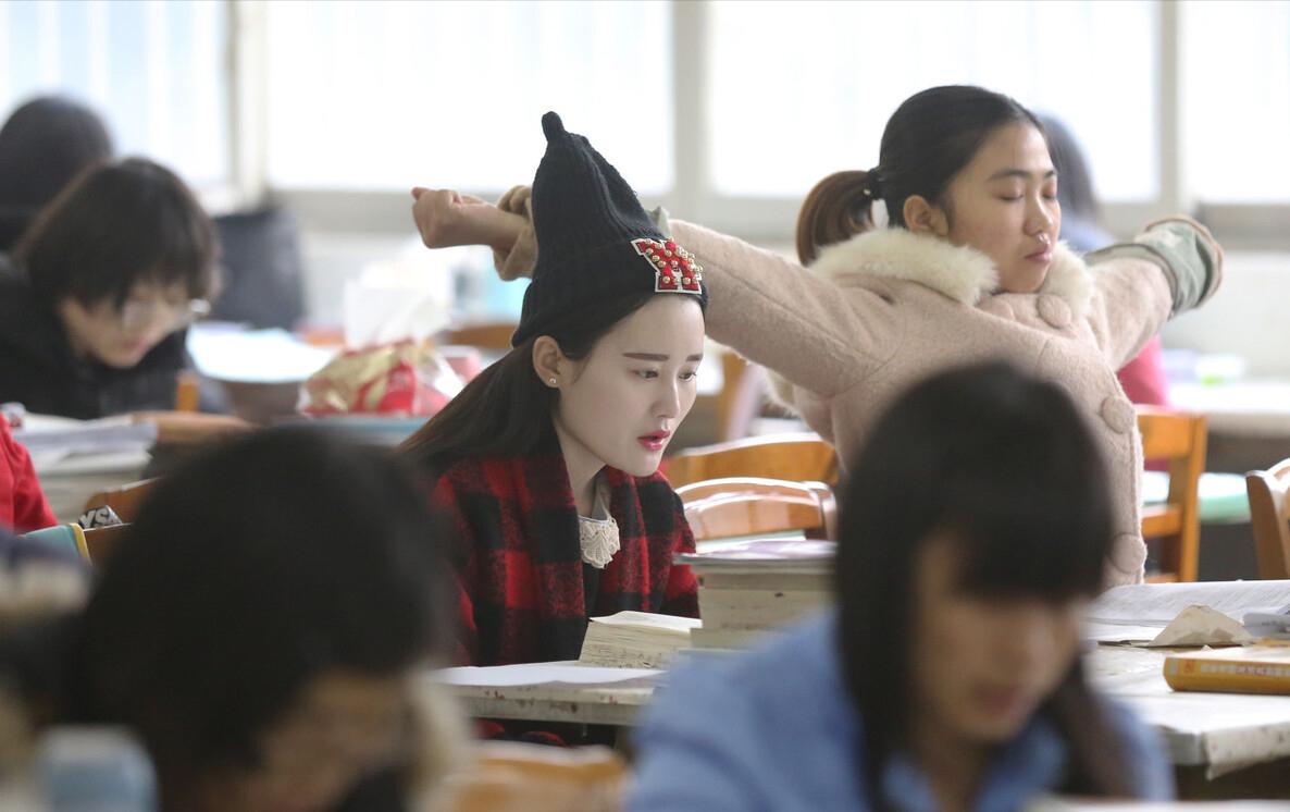 以后的生活能把你整个头顶都薅秃